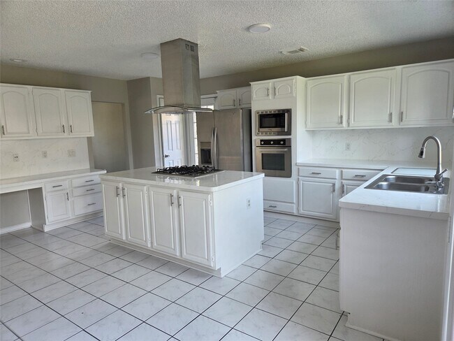 Photo - 8715 Rocky Valley Dr