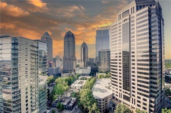 Photo - 1080 Peachtree St NE