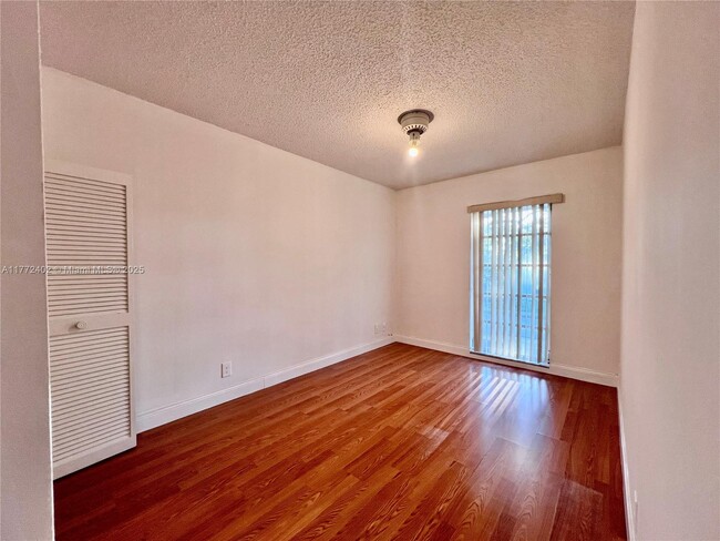 Building Photo - 2801 N 34th Ave Rental