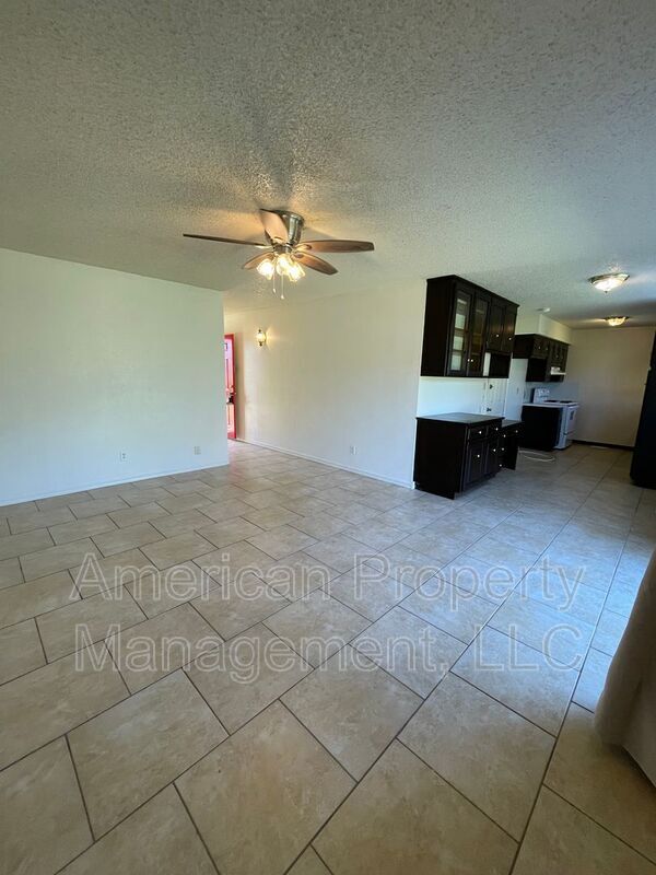 Photo - 11841 E 36th St