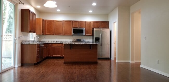 Photo - 3646 Nimitz Ln