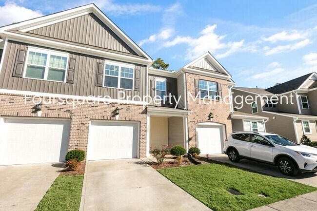 Photo - Townhome| Screened -In Back Porch |One Car...