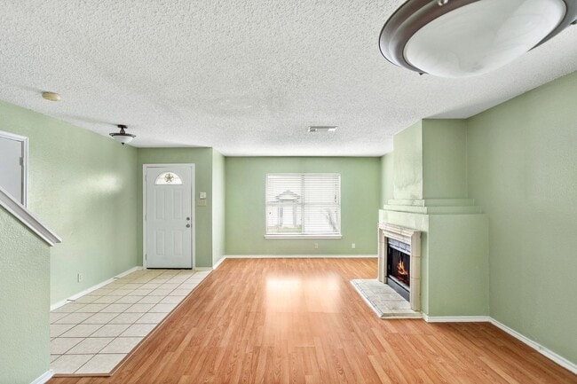 Photo - 2 Story 4 BD | 2.5 BA Available in July near Medical Center!
