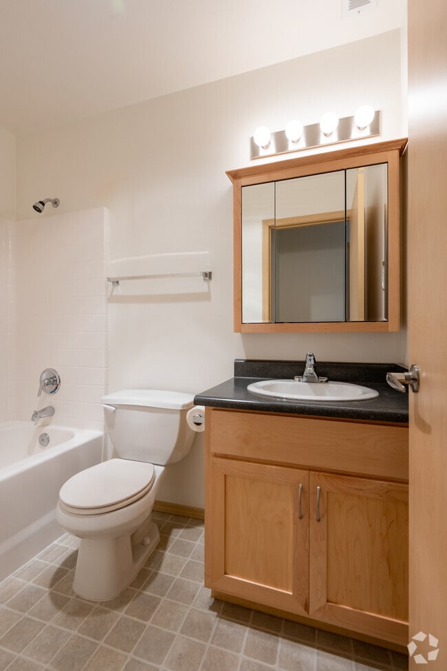 The Cottages at Peach Creek 55+ Community Apartments Houses for Rent University Place, WA