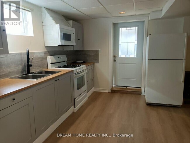 Photo - 3 Salt Creek Ave