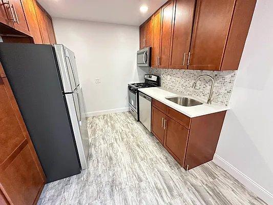 Building Photo - 2 bedroom in Bronx NY 10465 Unit LB