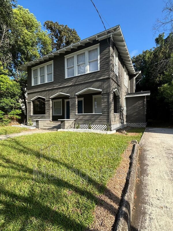 Building Photo - 2561 Rosselle St Rental