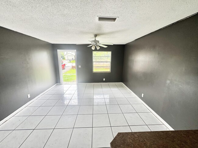 Photo - 2993 SE Camino Ave