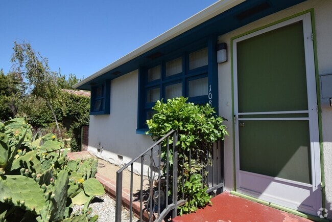 Building Photo - 10843 Peach Grove St Unit 10843 1/4 Rental