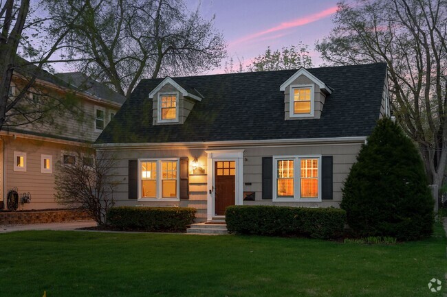 Building Photo - 6024 Kellogg Ave Rental