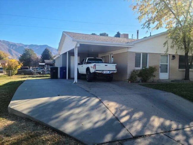 Photo - 4860 S 250 W Unit 2 Bed 1 Bath