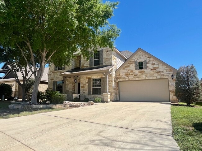 Building Photo - Fabulous 5 Bedroom/4 Full Bath Home w/ Study, GameRoom & Backyard Oasis!