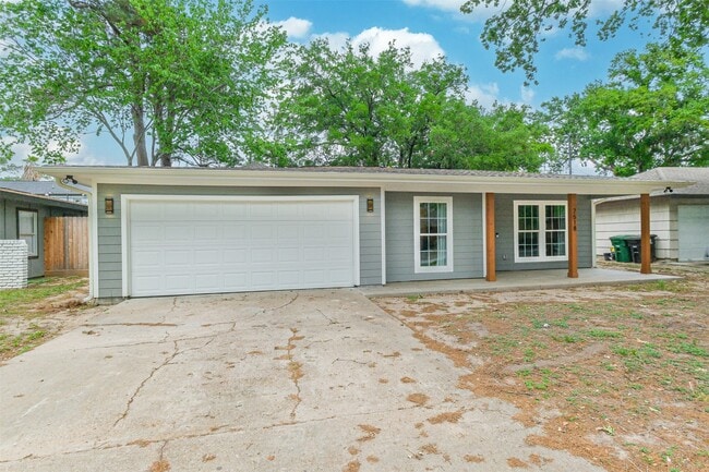 Photo - 7518 Dearborn St