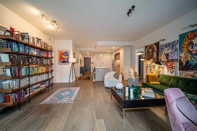 Photo - 211 N Harbor Dr