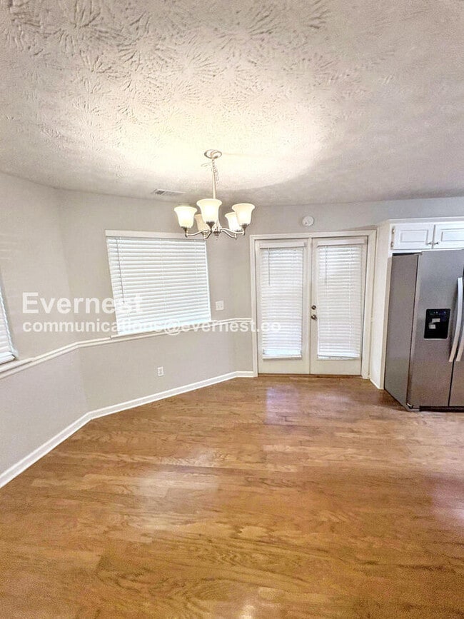 Photo - 265 Lazy Hollow Ln