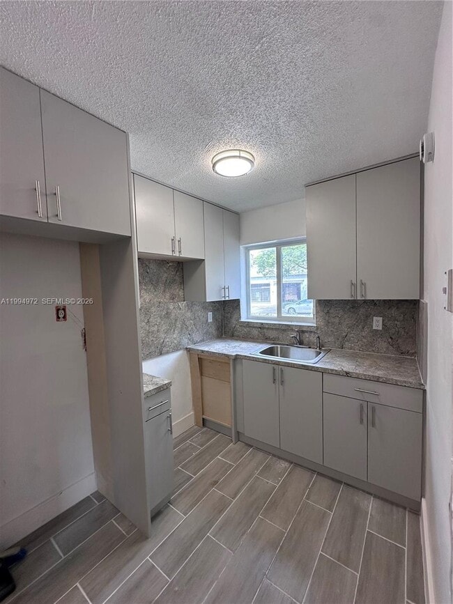 Photo - 310 NW 16th Ave Unit 1