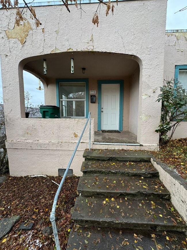 Photo - 2bdrm, 1 bath house close to downtown
