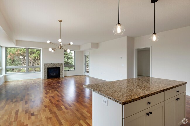 Open Floor Plan - Edina Gateway Rental
