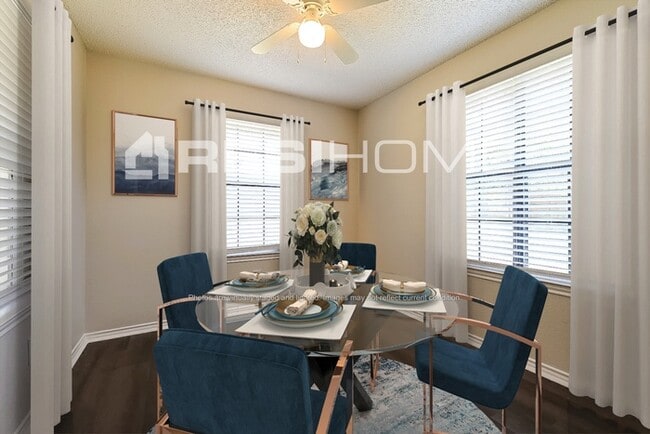 Photo - 209 Madre Cir
