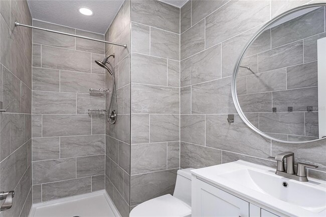 Photo - 208 Cape Harbour Loop