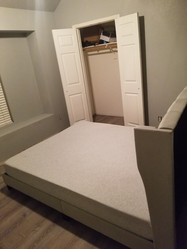 habitación2 - 2616 Blackstone Dr