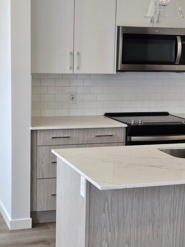 Photo - 25 Evanscrest Mews NW