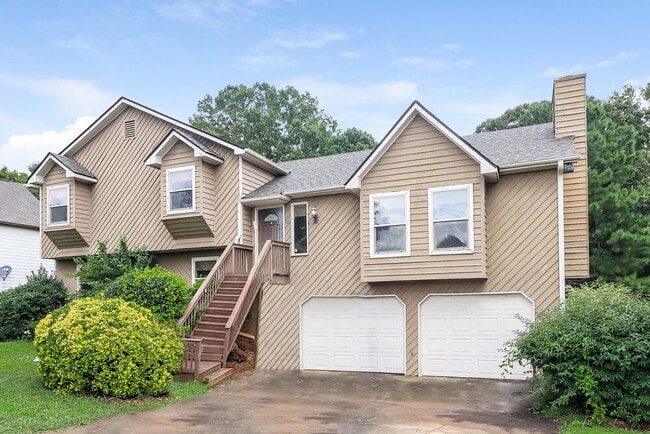 Building Photo - 18 Bramblewood Trail SW