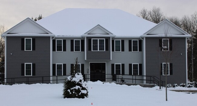 Building Photo - 192 Central St Unit E