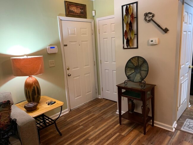 Entrance - 212 Bentley Pl Unit 212 Bentley Place
