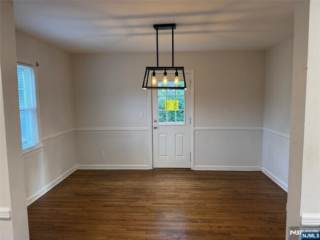 225 Hillside Ave