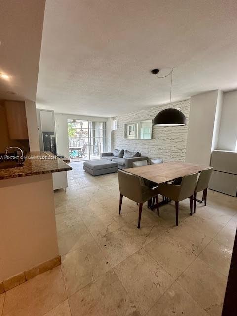 Photo - 140 Meridian Ave Unidad 315