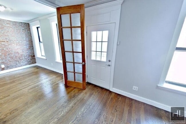 Building Photo - East 18th Street Unit 2C Rental