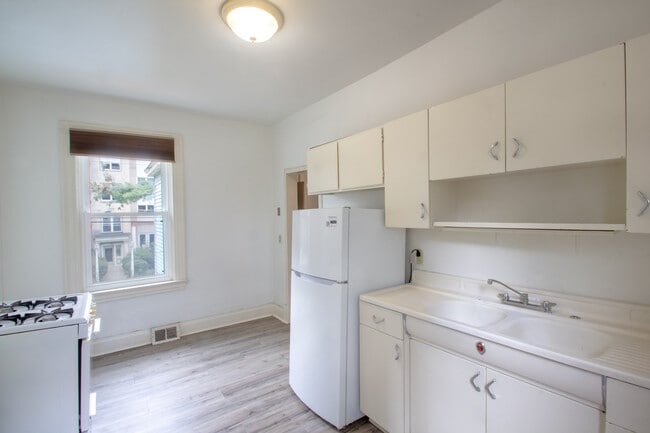 Photo - 426 Biddle Ave Unit 2