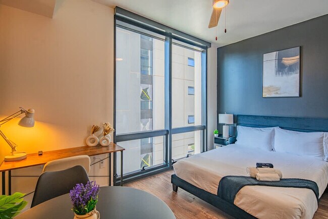 Photo - 700 N 4th St Unidad ID1263154P