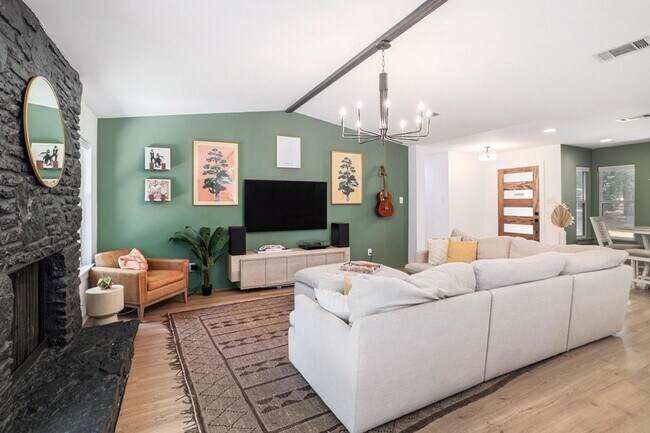 Photo - 2205 Trede Dr