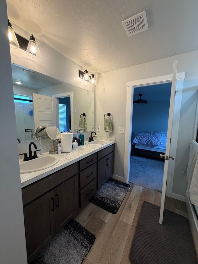 Photo - Stunning 4 Bedroom Home with Office and Loft!