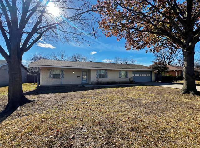 Photo - 725 Danish Dr