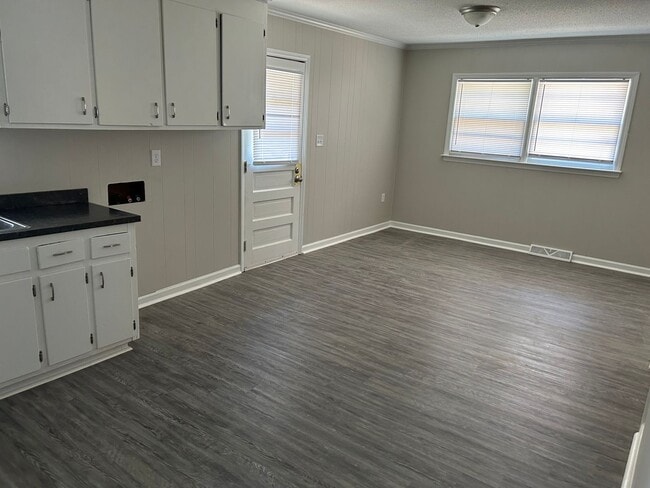 Photo - 3 bedroom, one bath house for rent