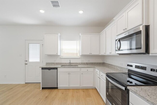 Photo - 313 Carmel Cyn Trl