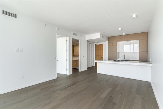 Photo - 313 W 17th St Unit 1202