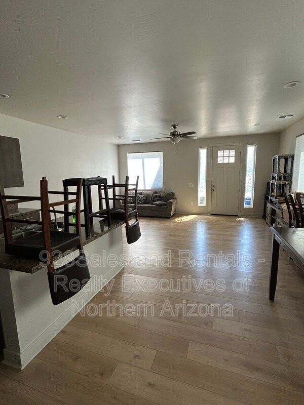 Photo - 2107 N West St