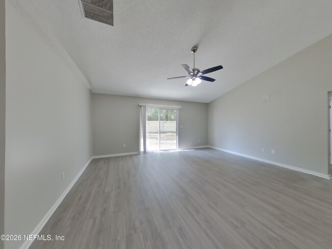 Photo - 1330 Summerbrook Dr