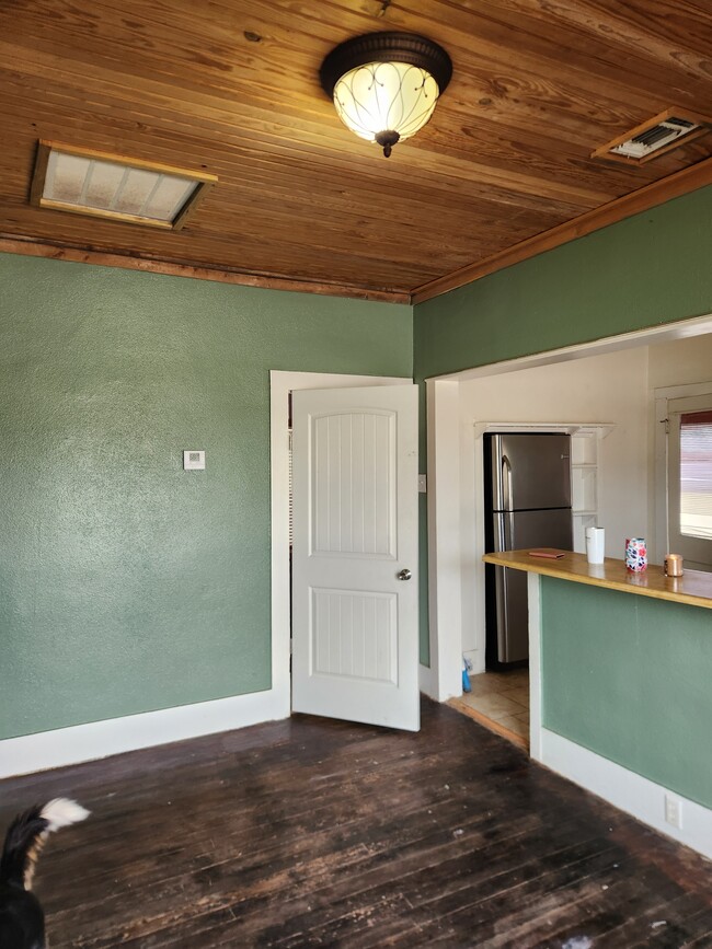 Photo - 223 Forest St