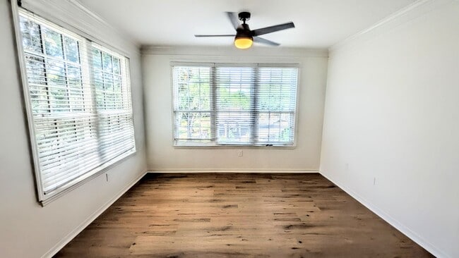 Photo - Annual unfurnished 2/2 condo in luxury development near Legacy Trail and Siesta Key.