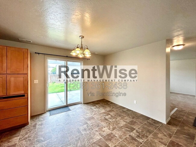 Photo - 119 E Walcott Lake Dr