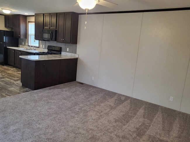 Photo - 126 Elm
