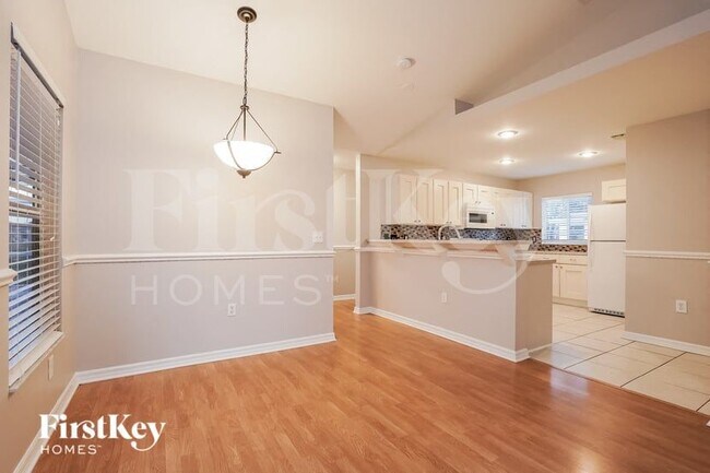 Photo - 5003 Barth St