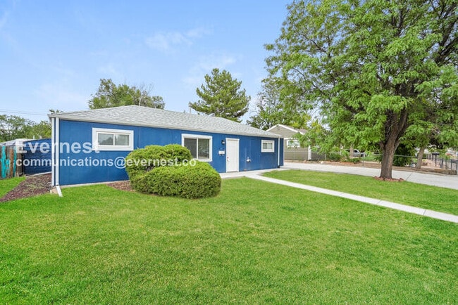 Photo - 706 Uvalda St