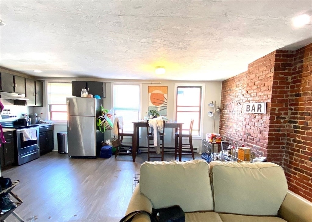 Photo - 151-153-153 Meridian St Apartment Unit 3