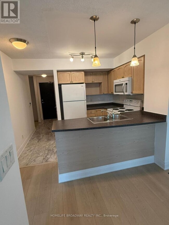 Photo - 18 Yonge St Unité 1702